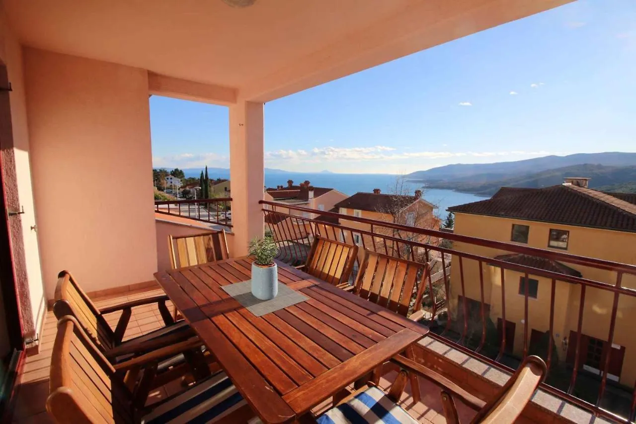Apartment In Rabac 16698 Kroatien