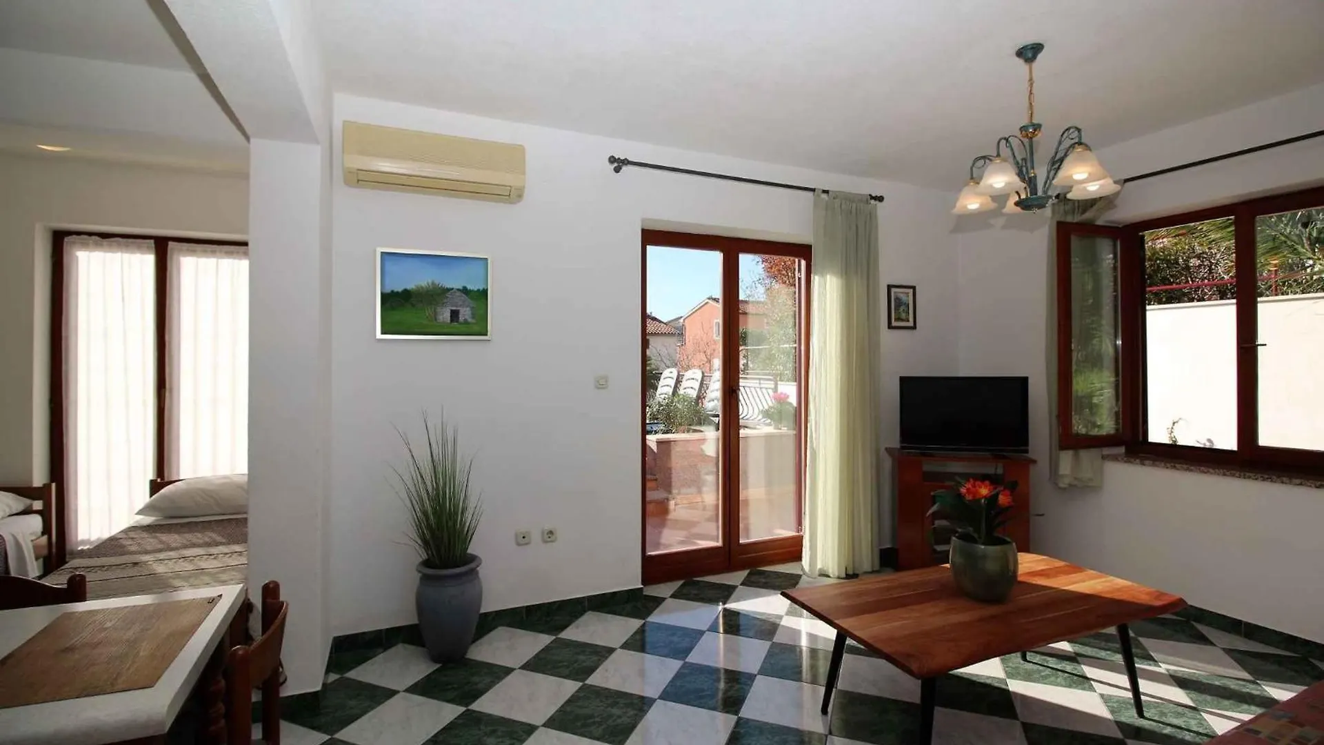 Apartment In Rabac 16698
