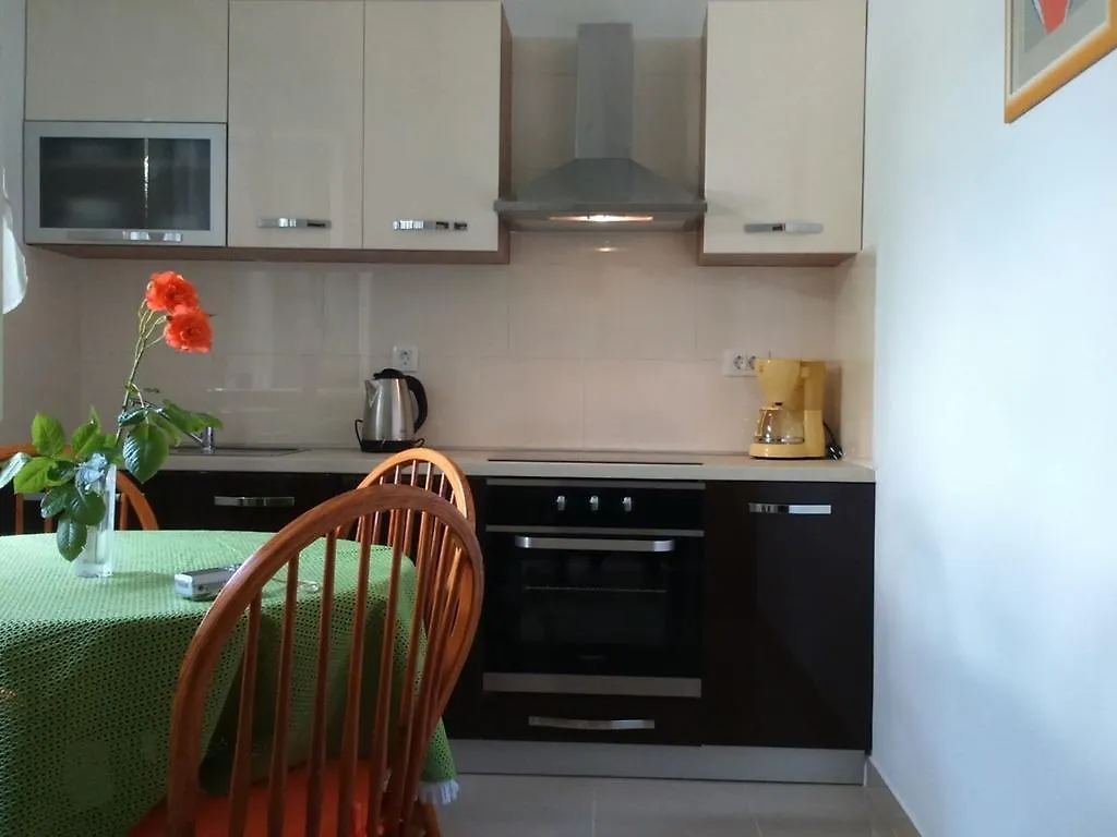 Apartment In Rabac 16698